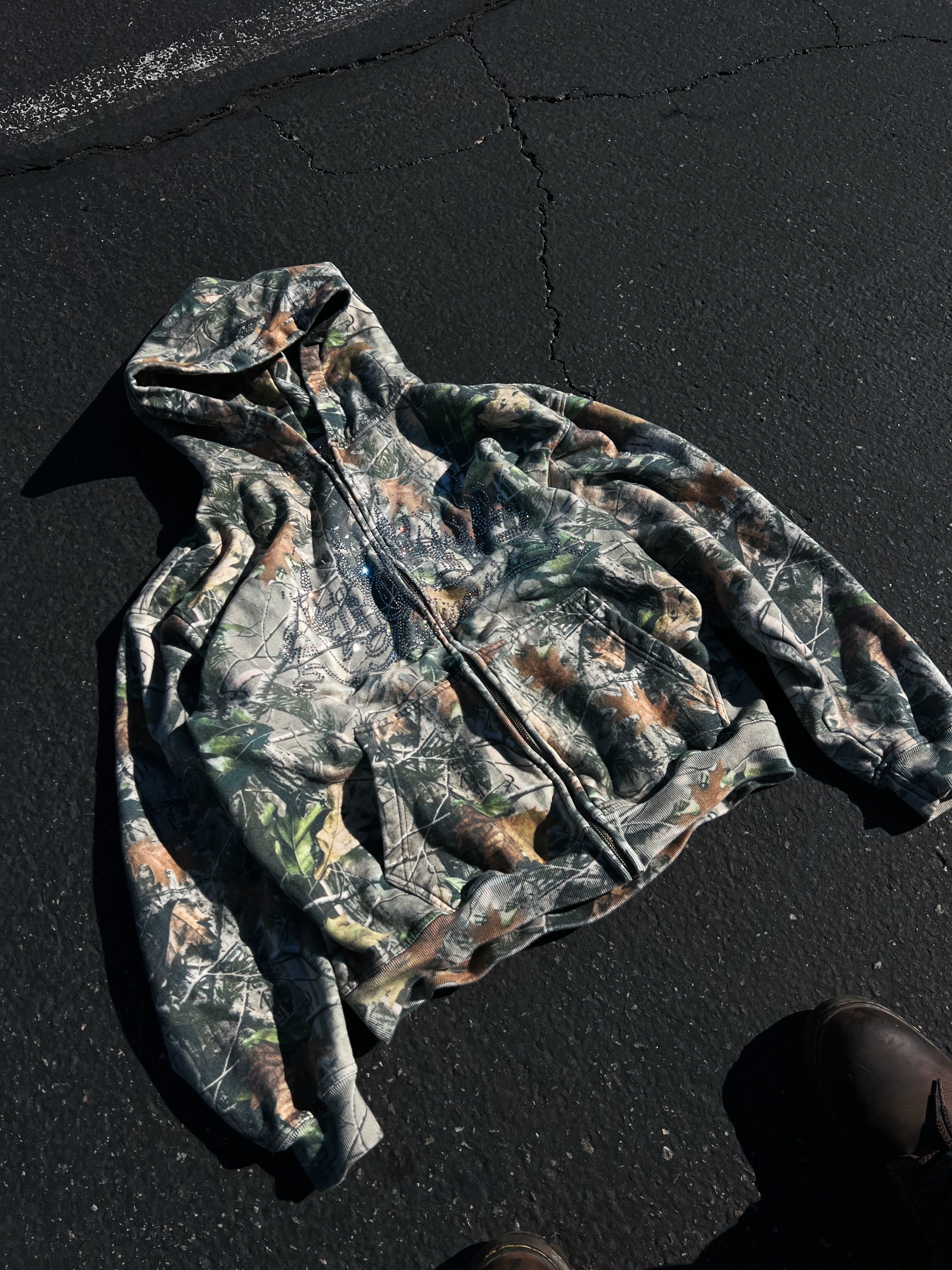 🚨PROMO CODE NOT VALID🚨
(RARE) HIDDEN GEMS. ZIP-UP 💎✨💠