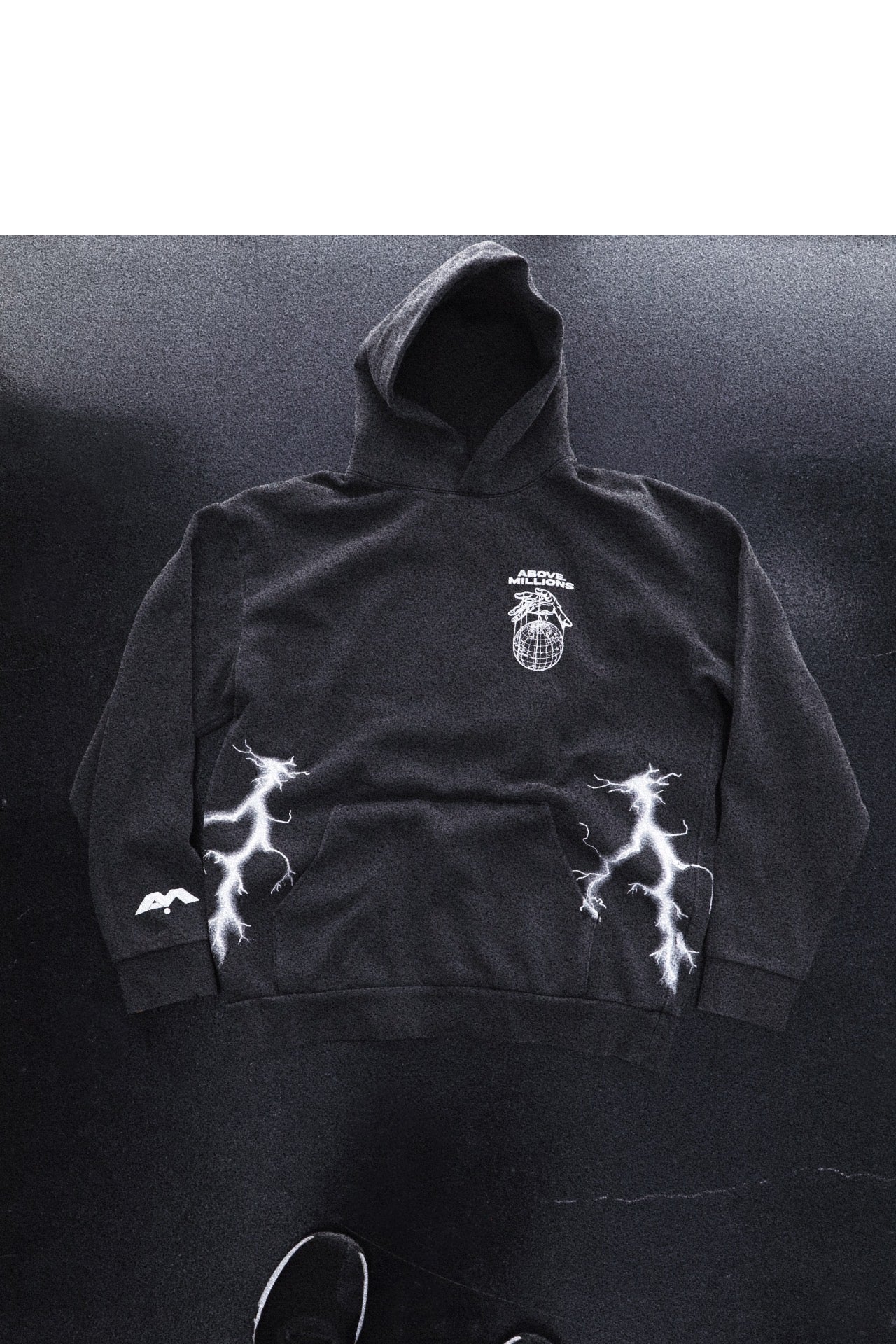 AMPED UP. 🔋🌐⚡️✨ MIDWEIGHT HOODIE