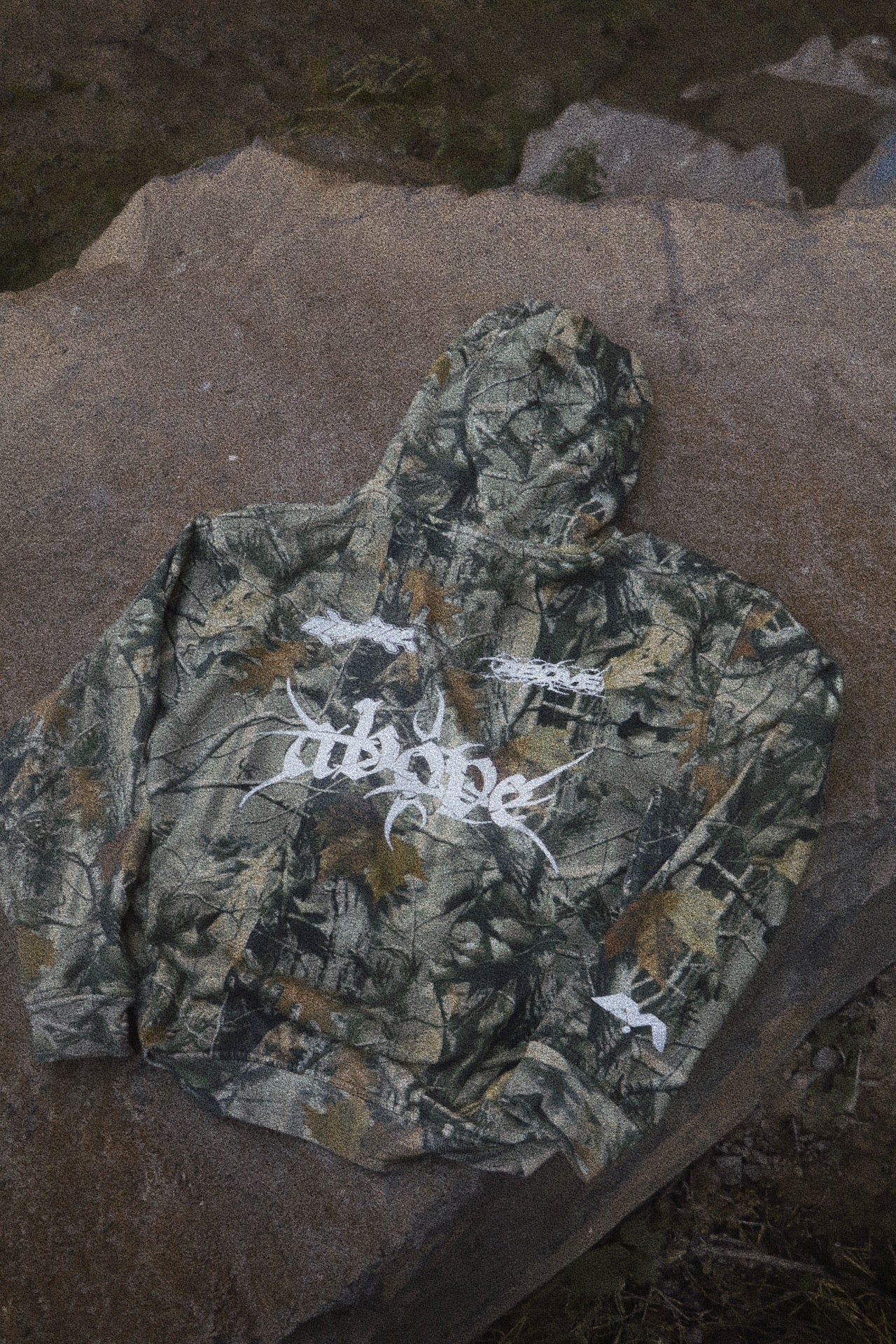 🚨PROMO CODE NOT VALID🚨TRIPLE THREAT. - ULTRA VINTAGE CAMO HEAVYWEIGHT ZIP-UP