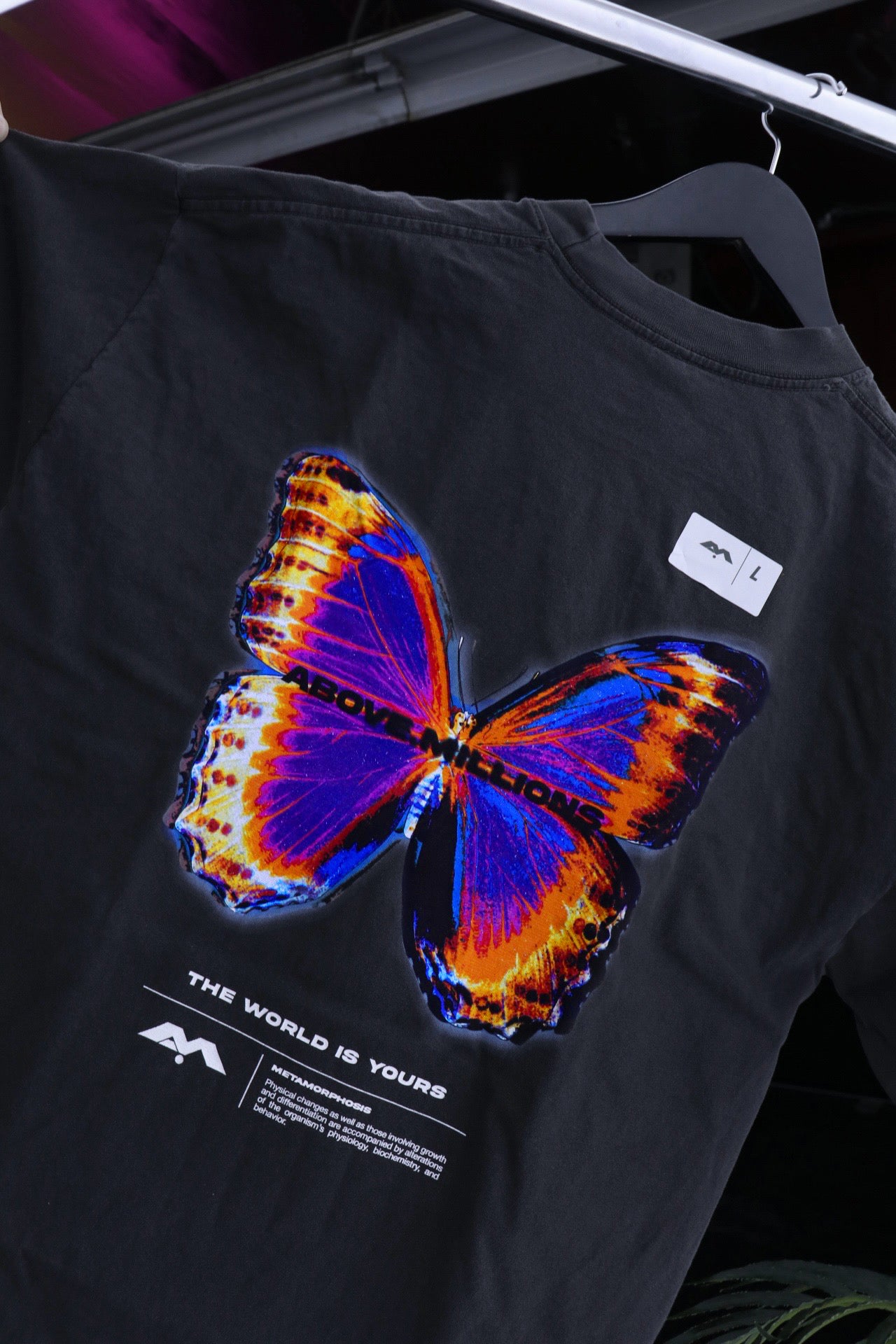 🚨1 LEFT- CHEMICAL REACTIONS. 🦋🧪✨ HEAVYWEIGHT T-SHIRT