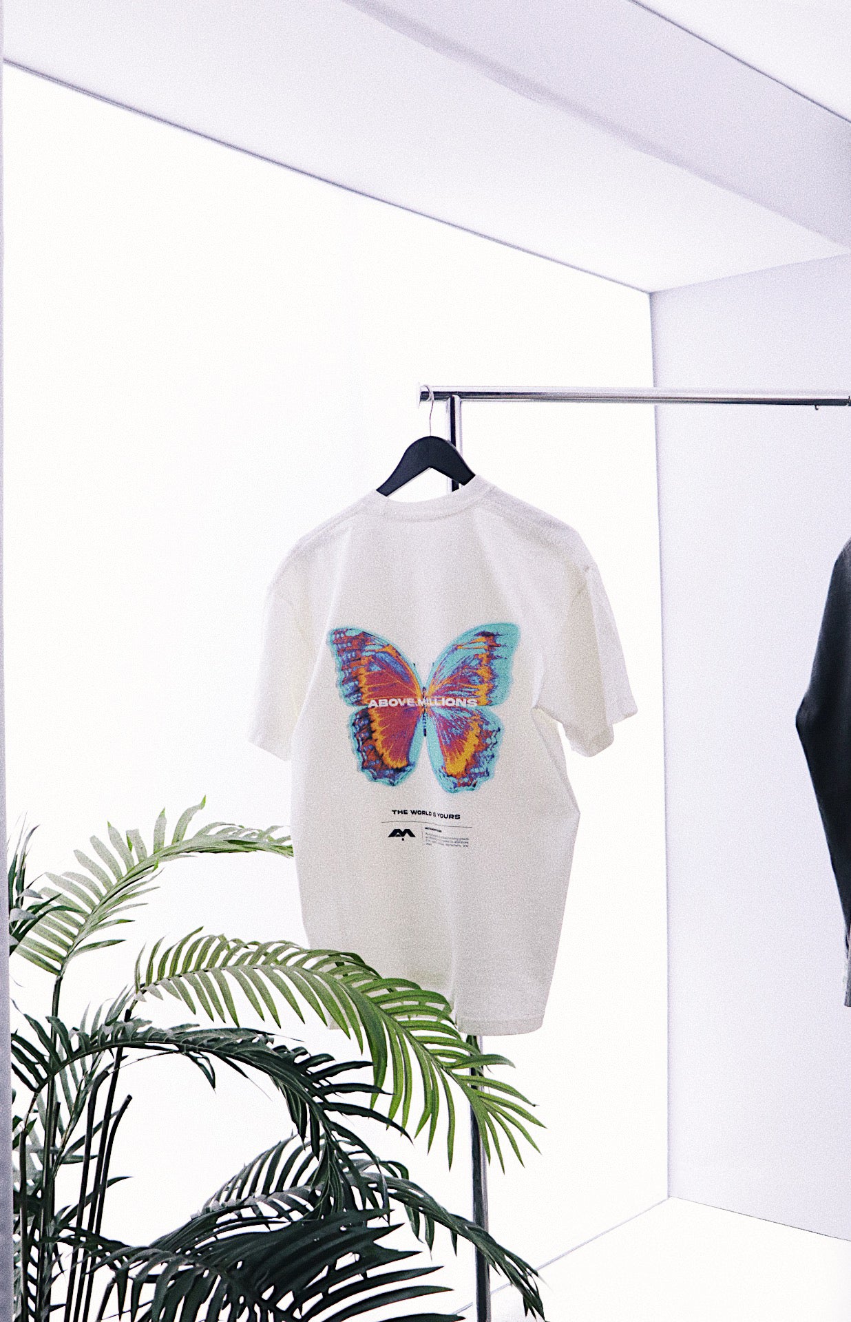 BUTTERFLY VINTAGE HEAVYWEIGHT T-SHIRT