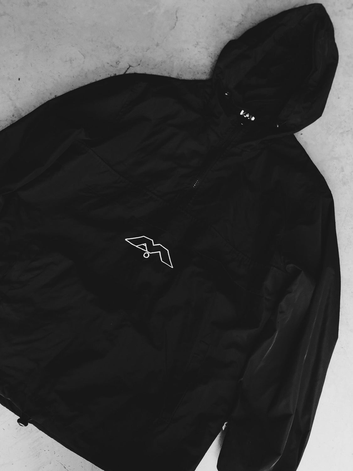 RARE ABOVE. WINDBREAKER.