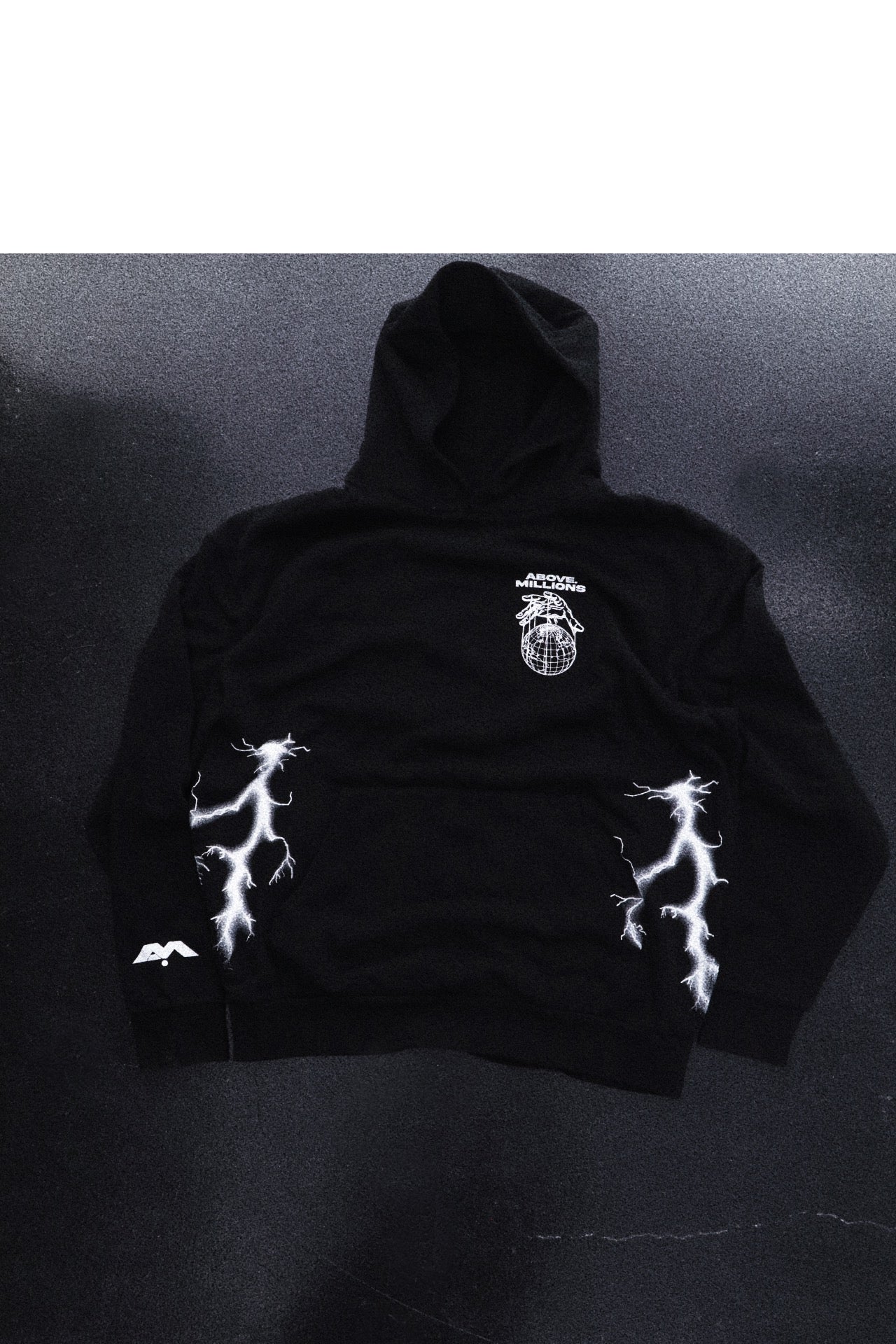 AMPED UP. 🔋🌐⚡️✨ MIDWEIGHT HOODIE