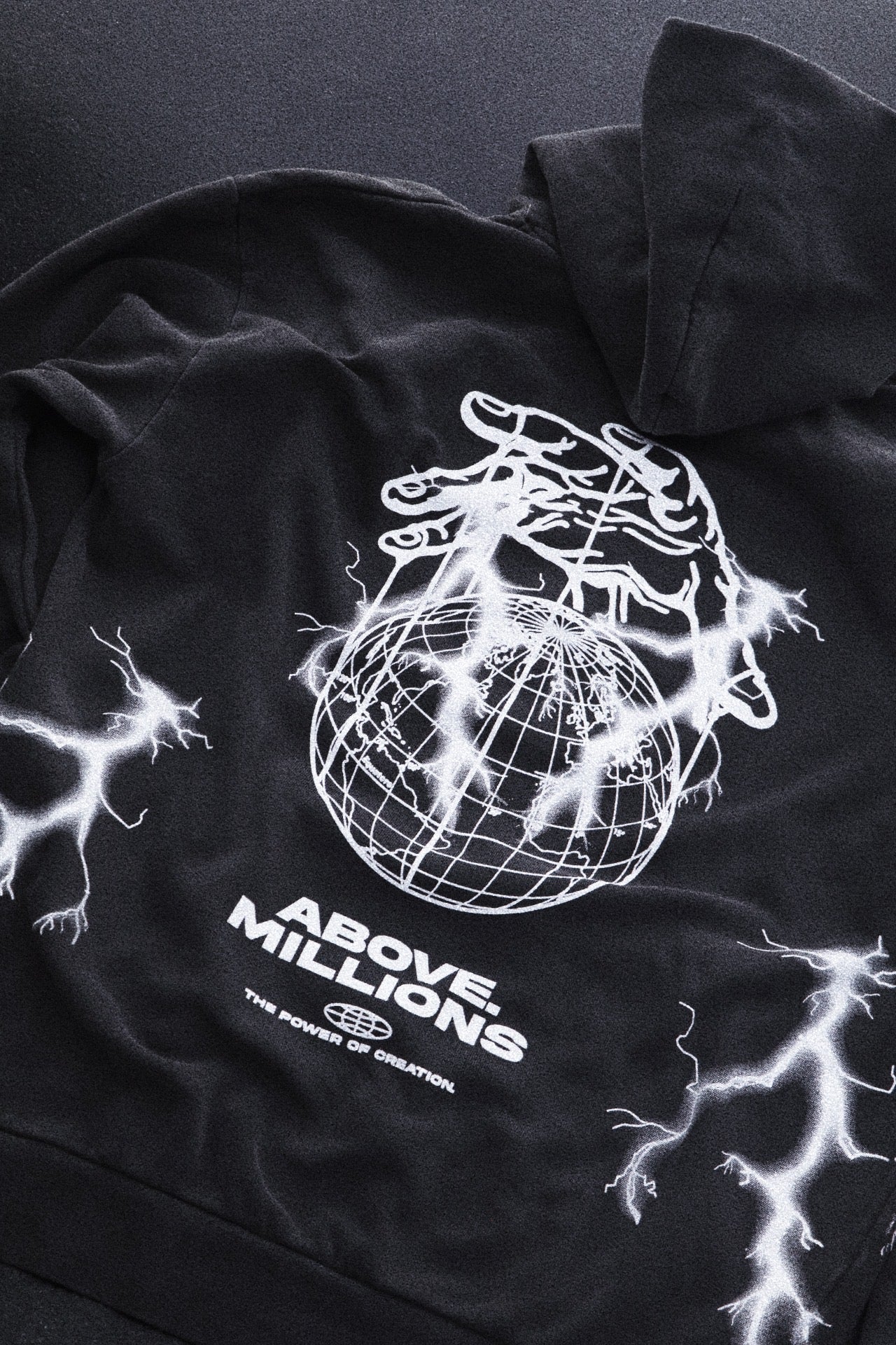 AMPED UP. 🔋🌐⚡️✨ MIDWEIGHT HOODIE