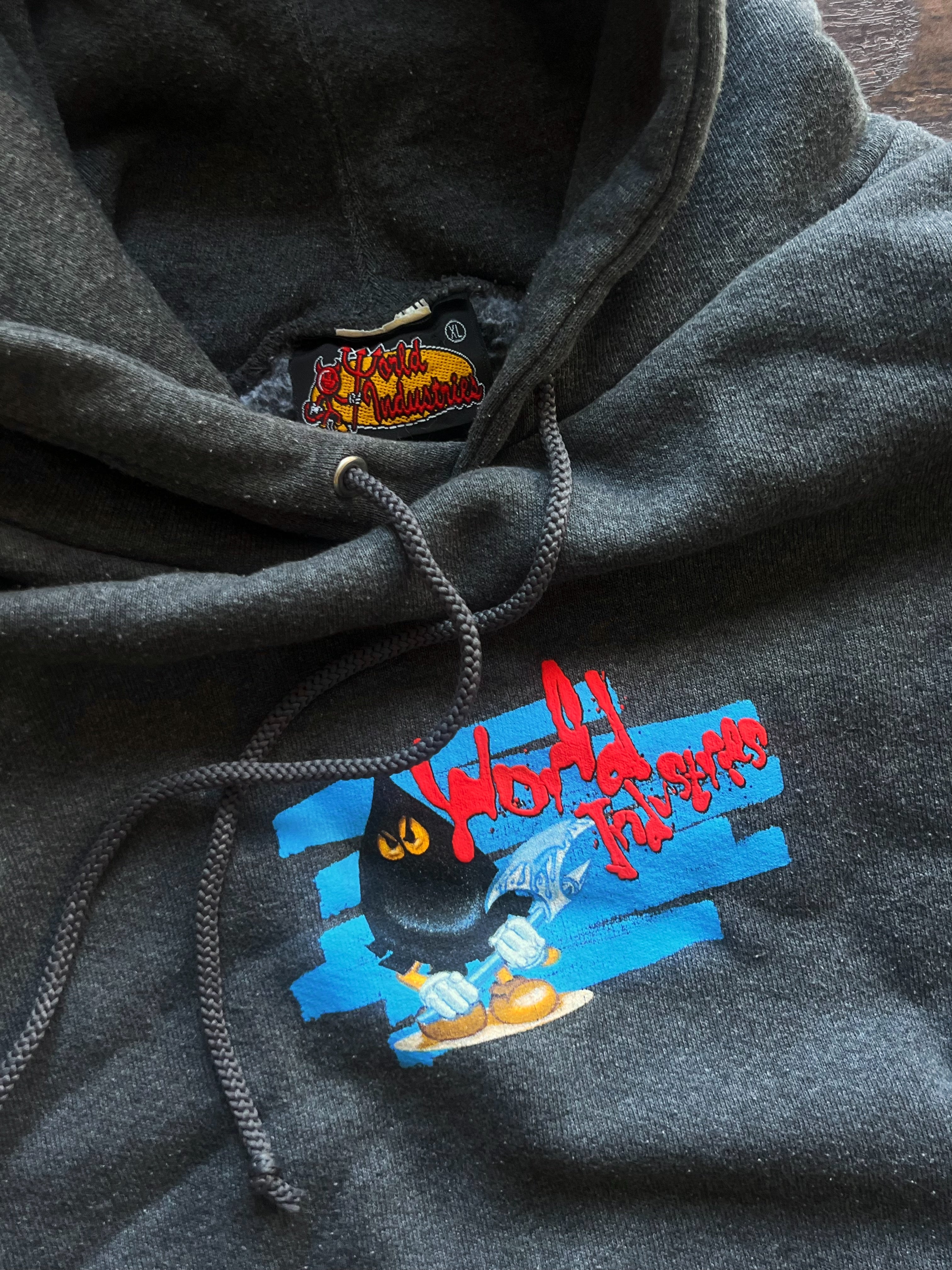 VINTAGE WORLD INDUSTRIES SKATE HOODIE