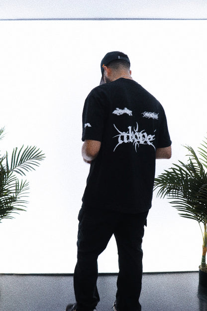 TRIPLE THREAT. HEAVYWEIGHT T-SHIRT